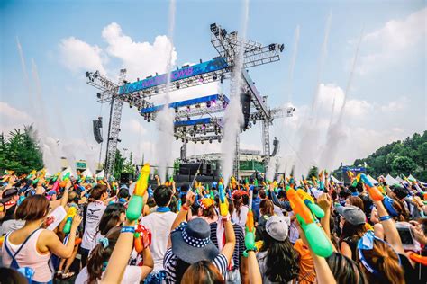 Der Hype um Water Bomb Festival: Wie K-Pop und Wasserspiele zu einer unerwarteten Sommertradition wurden